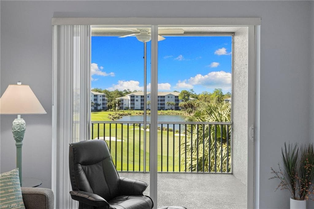 4010 Loblolly Bay Dr 303, Naples, FL 34114-18