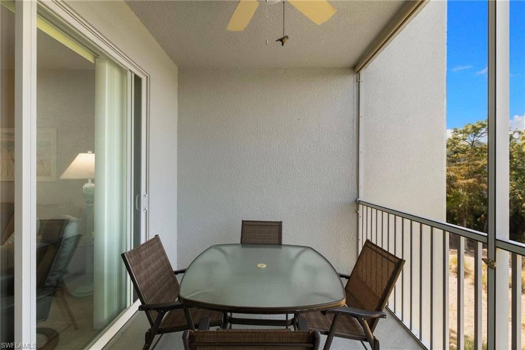 4010 Loblolly Bay Dr 303, Naples, FL 34114-30