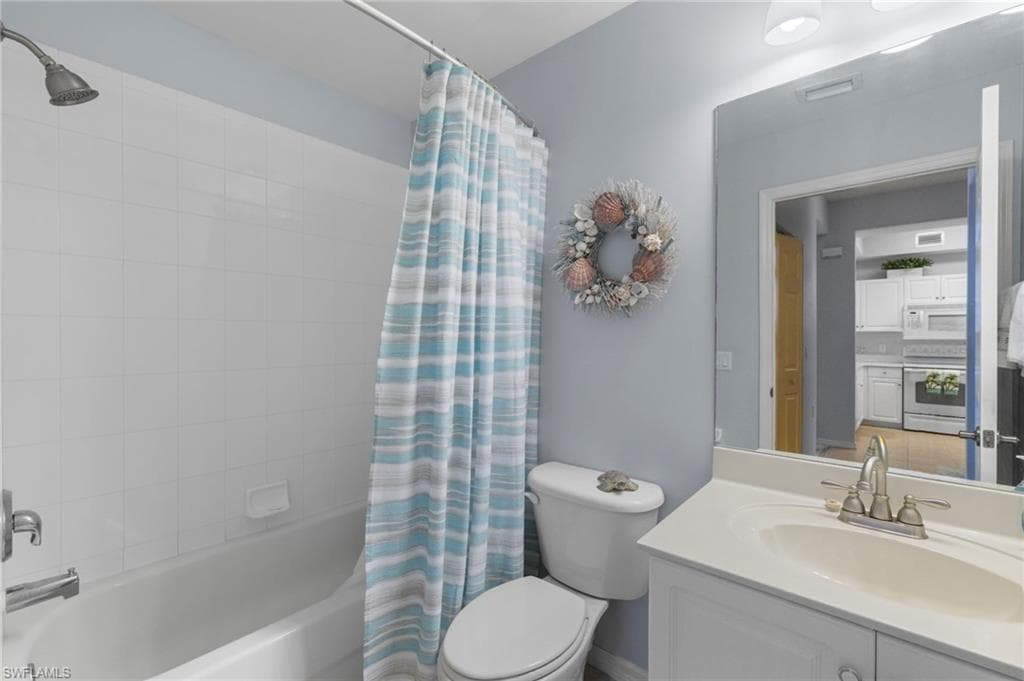 4010 Loblolly Bay Dr 303, Naples, FL 34114-32