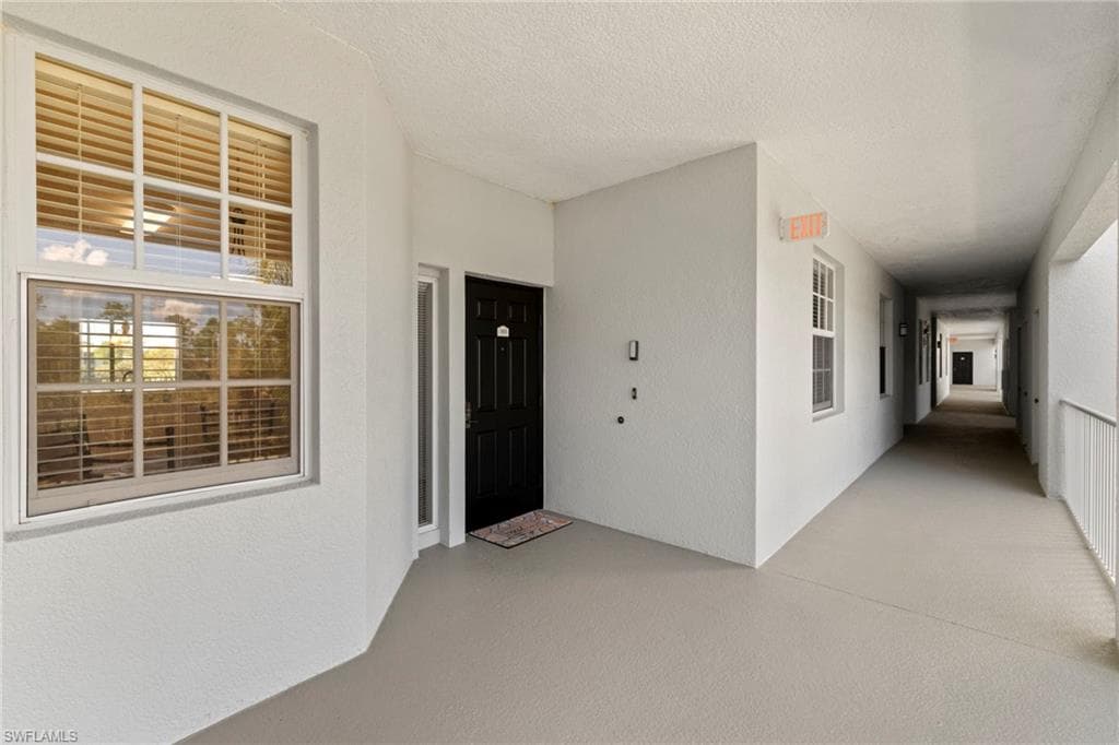 4010 Loblolly Bay Dr 303, Naples, FL 34114-36