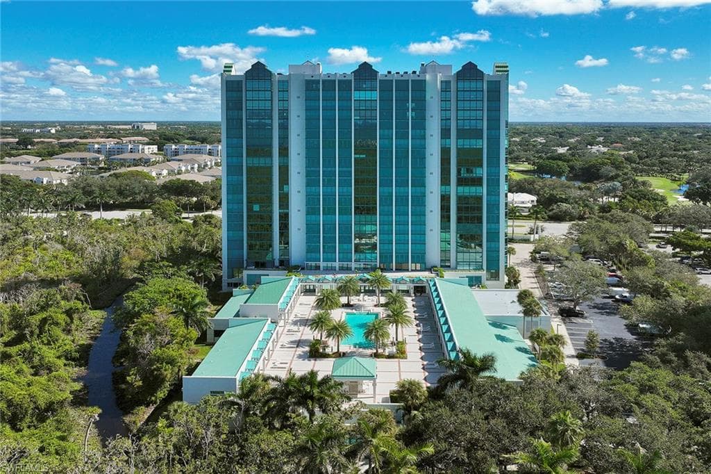 7515 Pelican Bay Blvd 22c, Naples, FL 34108-2