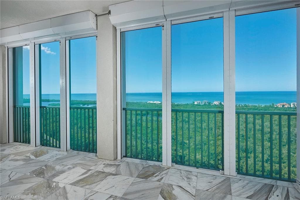 7515 Pelican Bay Blvd 22c, Naples, FL 34108-4