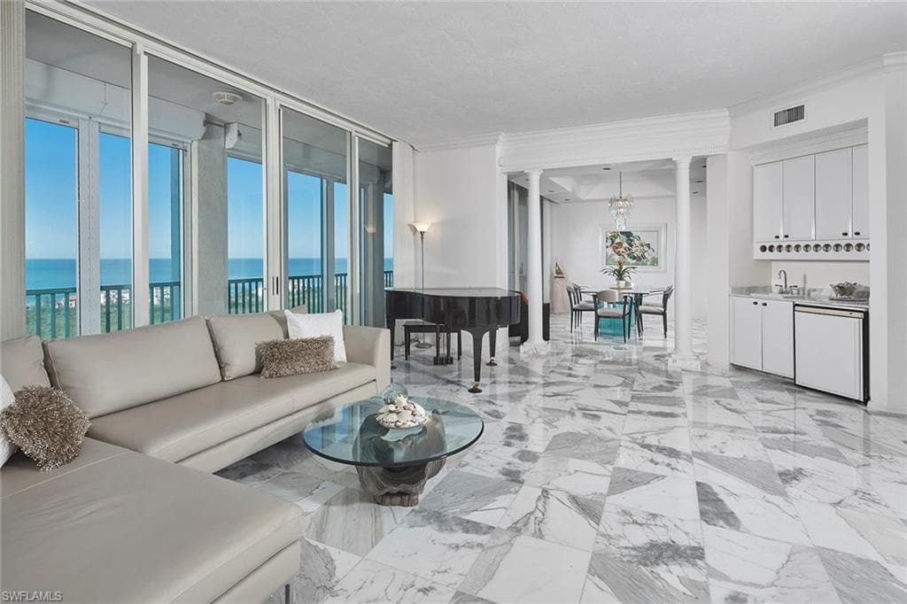 7515 Pelican Bay Blvd 22c, Naples, FL 34108-5