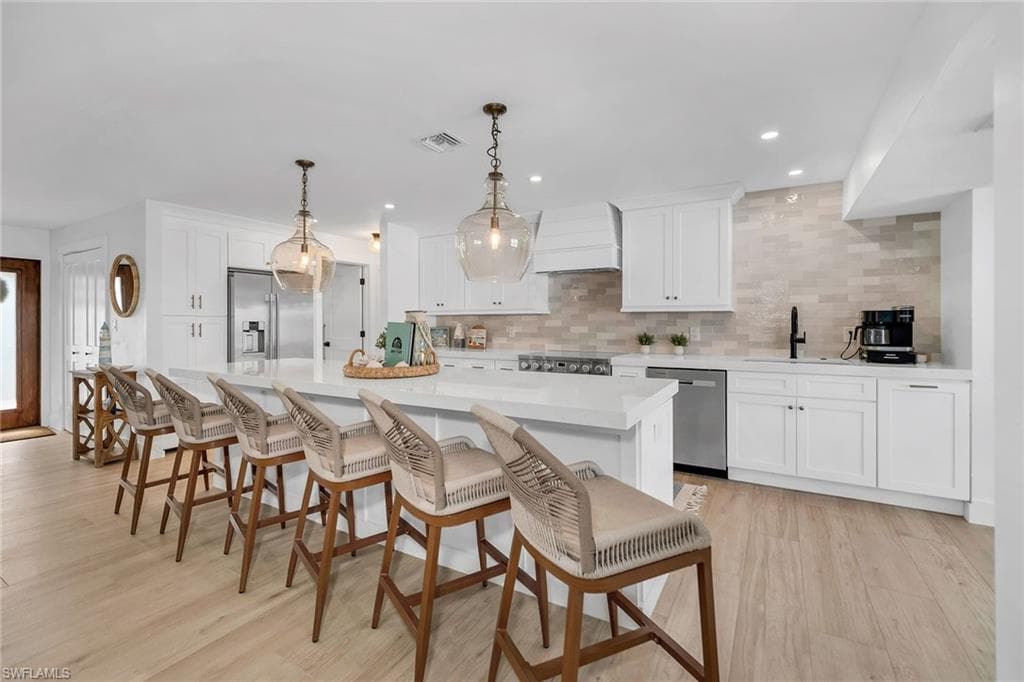 169 Ibis St, Fort Myers Beach, FL 33931-9