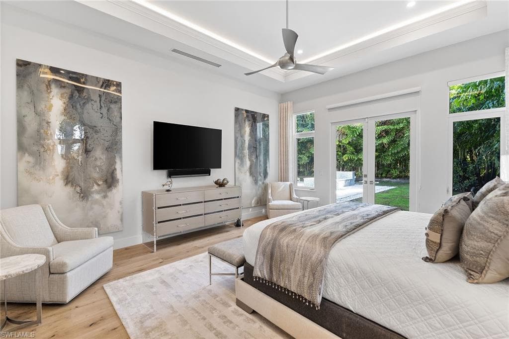 720 Orchid Dr, Naples, FL 34102-26