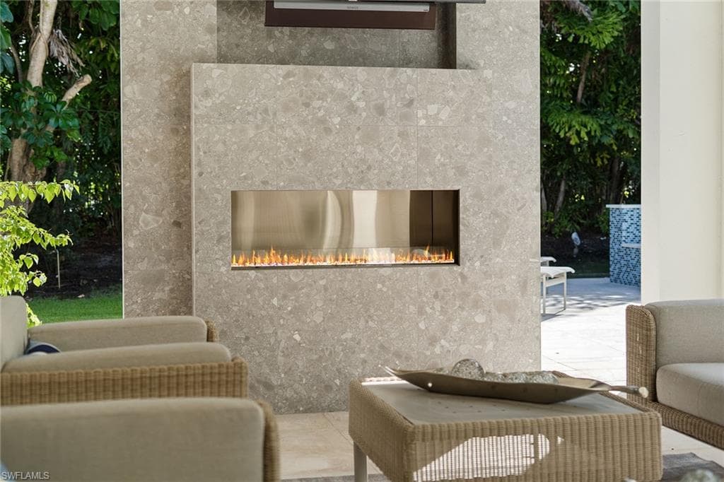 720 Orchid Dr, Naples, FL 34102-41