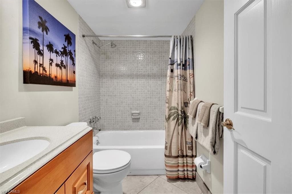 325 Charlemagne Blvd B103, Naples, FL 34112-29