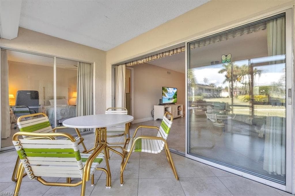 325 Charlemagne Blvd B103, Naples, FL 34112-32