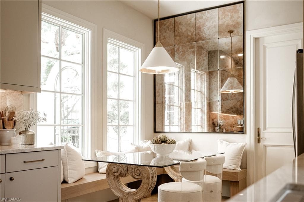 15627 Villoresi Way, Naples, FL 34110-8