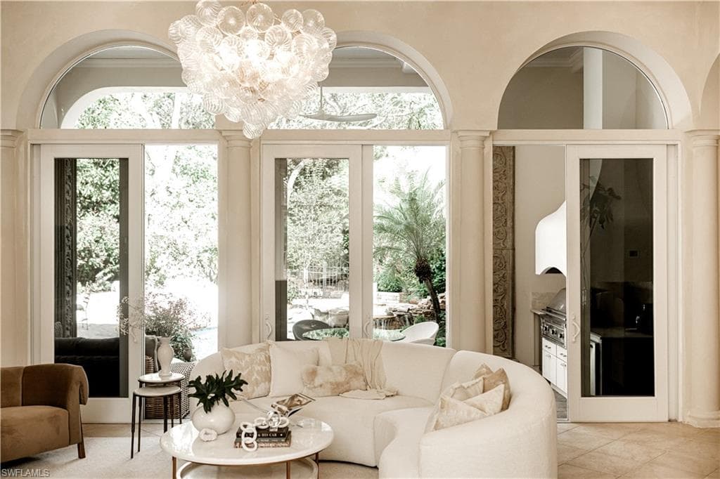 15627 Villoresi Way, Naples, FL 34110-2