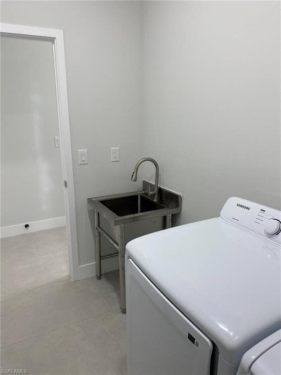 706 W 10th St, Lehigh Acres, FL 33972-33