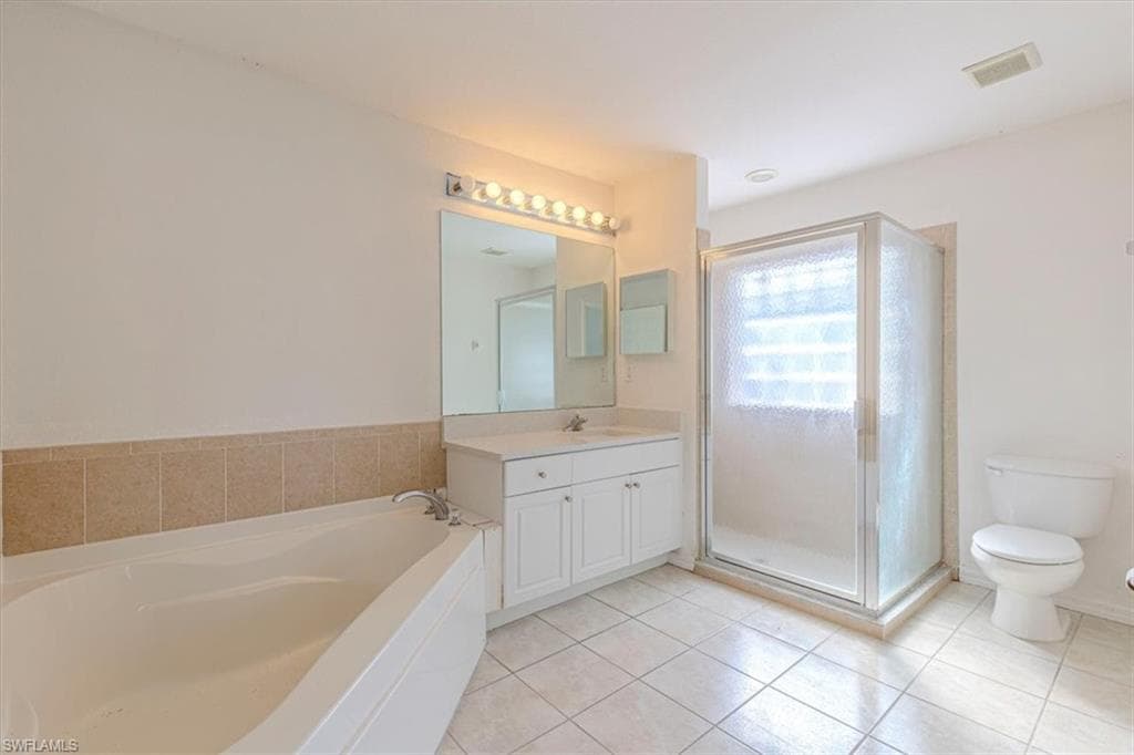 2526 2nd Pl, Cape Coral, FL 33909-18