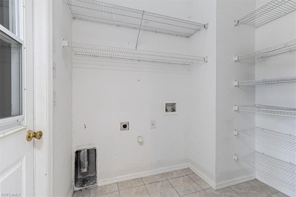 2526 2nd Pl, Cape Coral, FL 33909-20