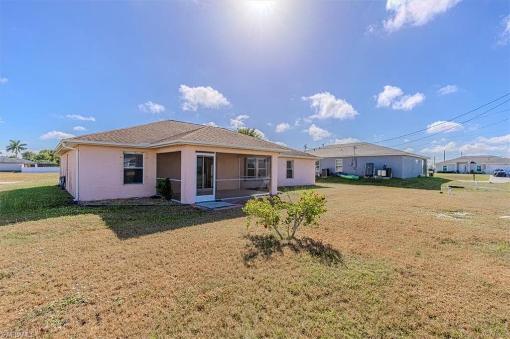 2526 2nd Pl, Cape Coral, FL 33909-22