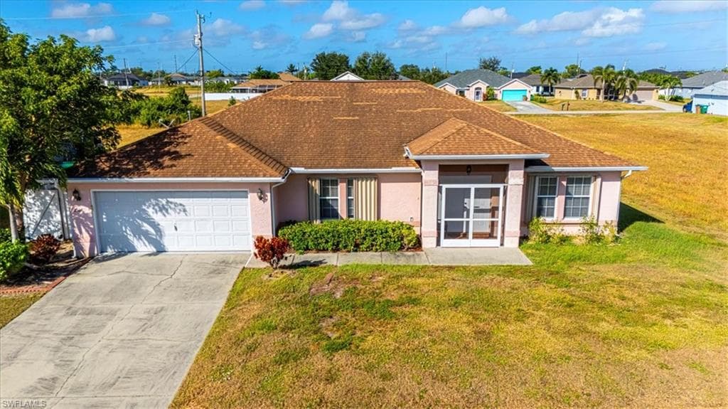 2526 2nd Pl, Cape Coral, FL 33909-2