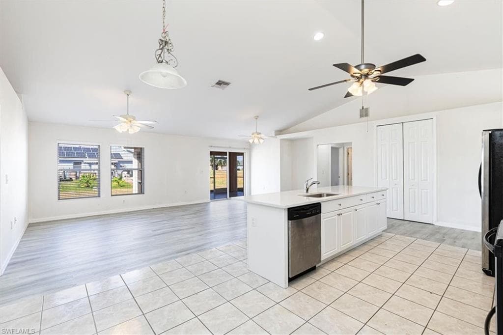 2526 2nd Pl, Cape Coral, FL 33909-6