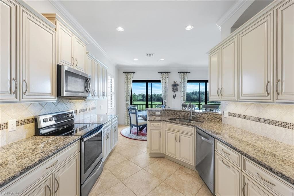 12066 Covent Garden Ct 1403, Naples, FL 34120-13