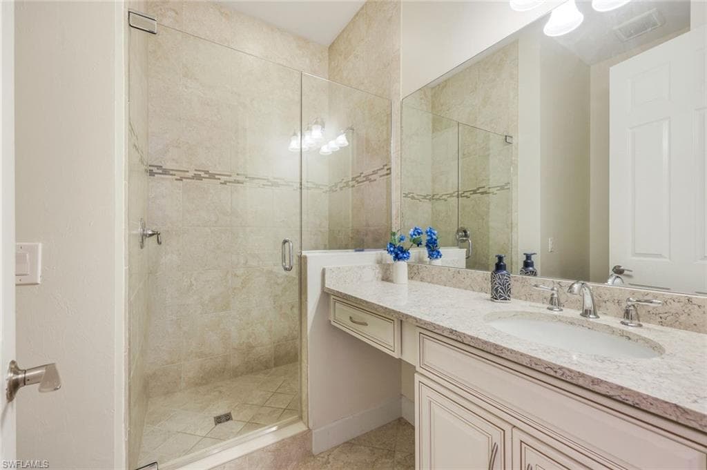 12066 Covent Garden Ct 1403, Naples, FL 34120-20