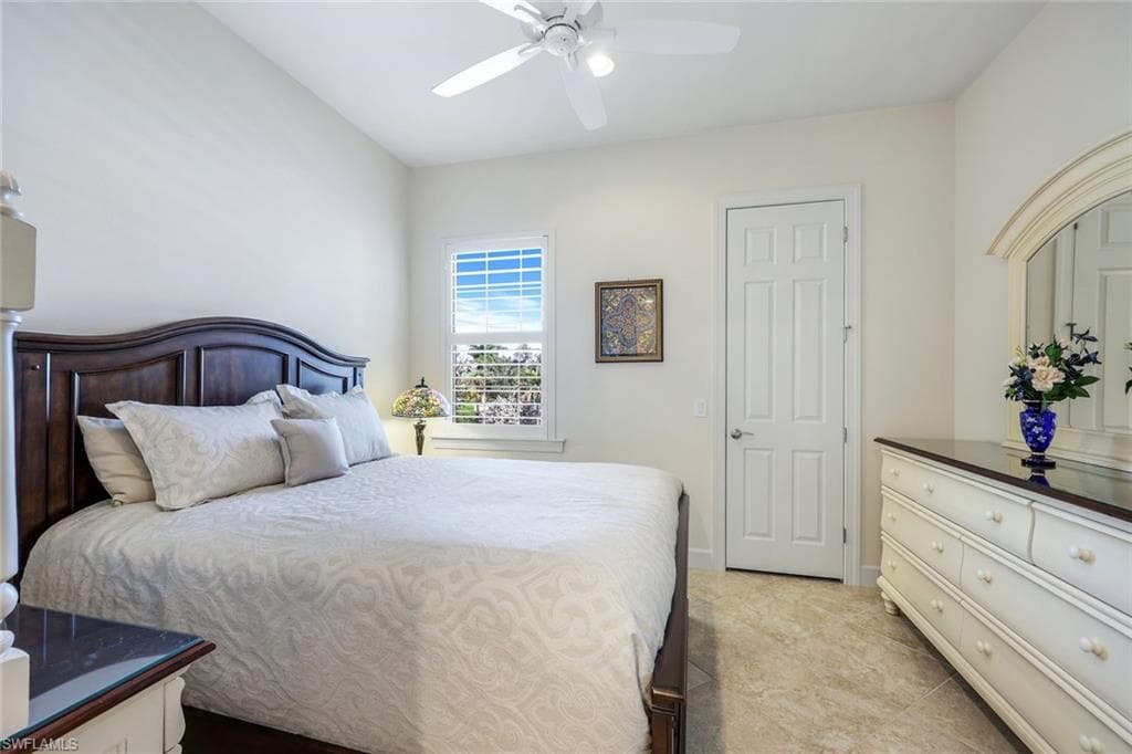 12066 Covent Garden Ct 1403, Naples, FL 34120-22