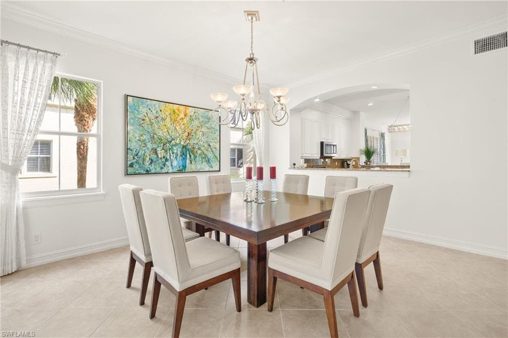 2847 Tiburon Blvd E 102, Naples, FL 34109-11