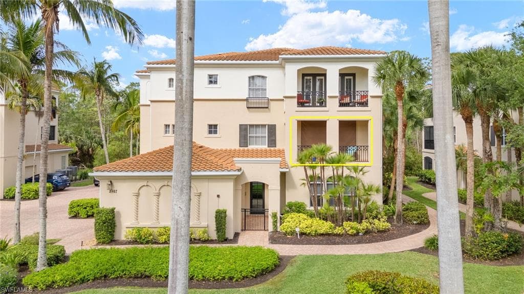 2847 Tiburon Blvd E 102, Naples, FL 34109-30