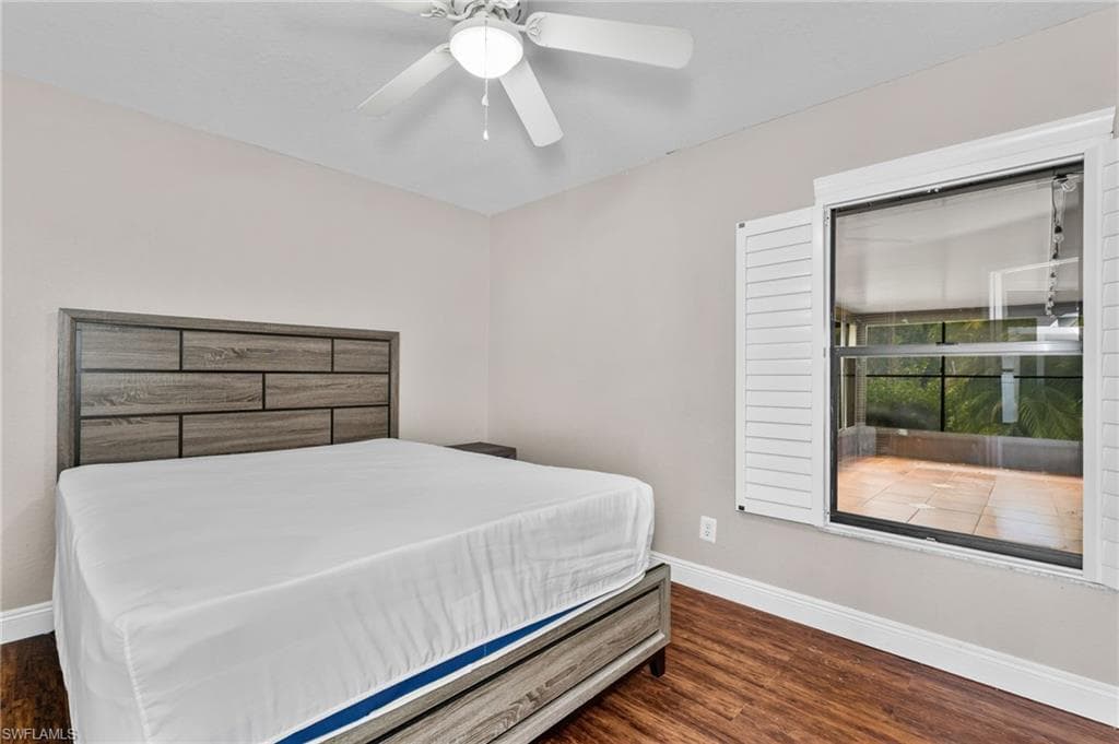 1828 18th Ter, Cape Coral, FL 33991-18