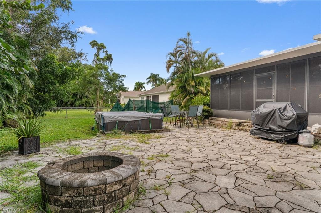 1828 18th Ter, Cape Coral, FL 33991-26