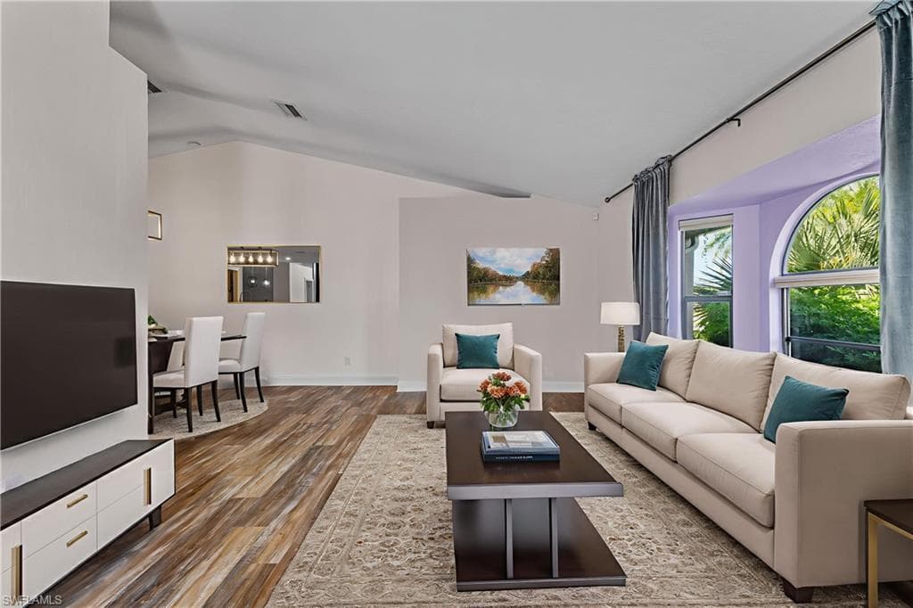 1828 18th Ter, Cape Coral, FL 33991-2