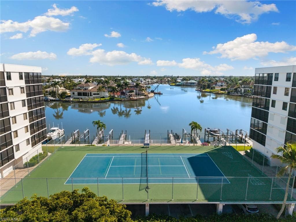 10482 Gulf Shore Dr 261, Naples, FL 34108-27