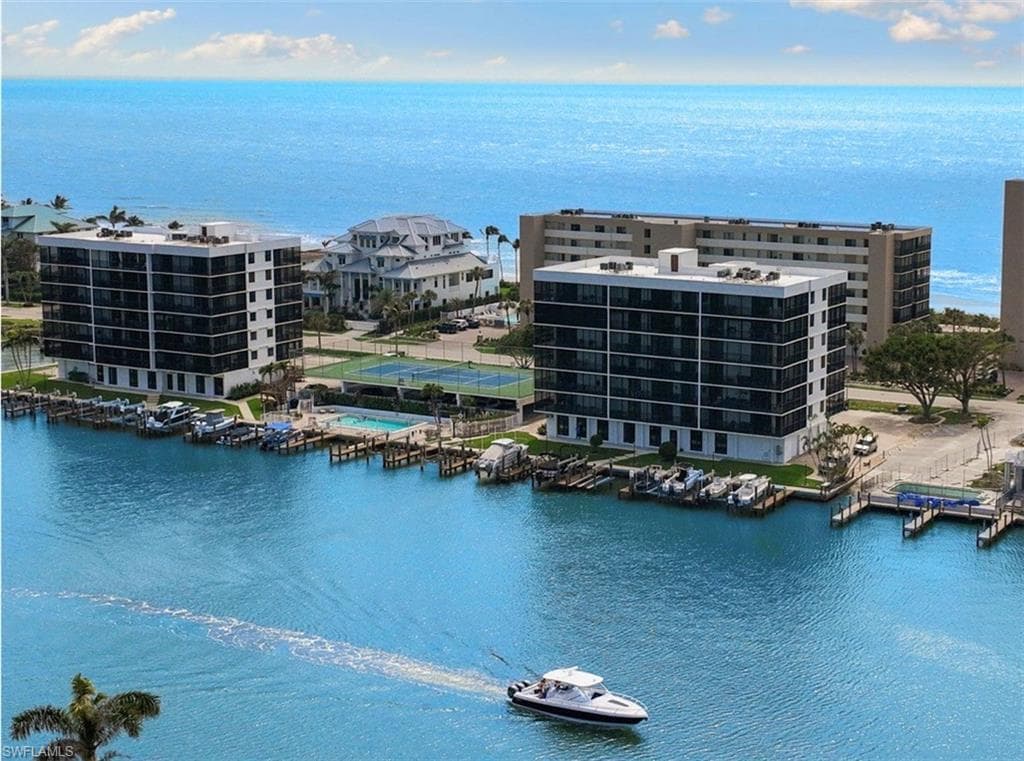 10482 Gulf Shore Dr 261, Naples, FL 34108-2