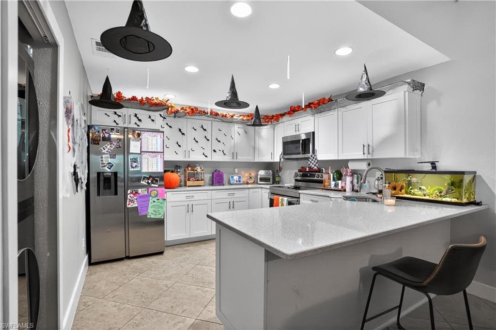 6310 Royal Woods Dr, Fort Myers, FL 33908-3