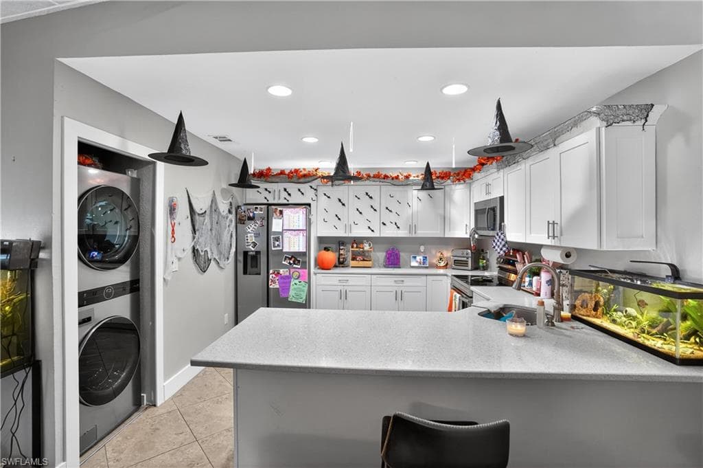 6310 Royal Woods Dr, Fort Myers, FL 33908-4