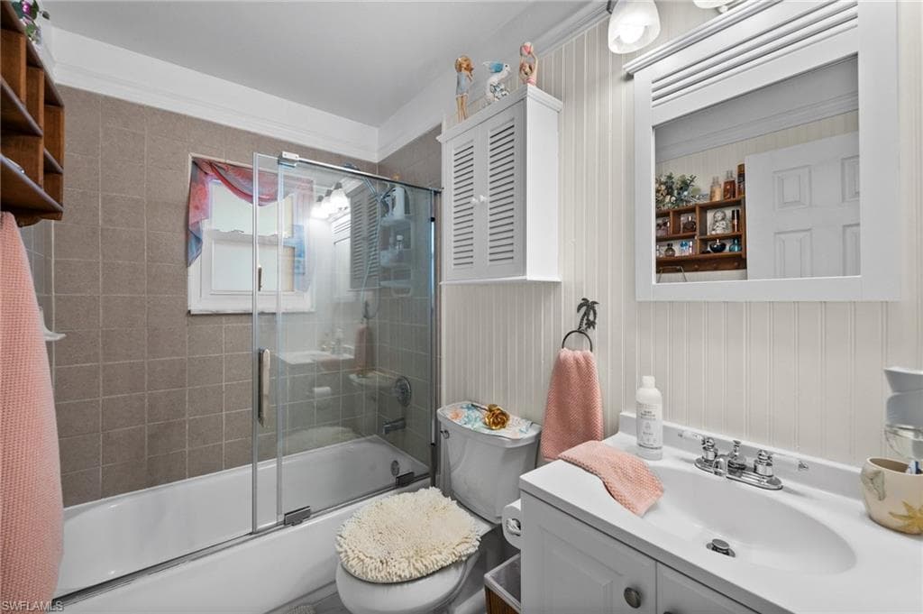 4251 Island Cir 3, Fort Myers, FL 33919-28