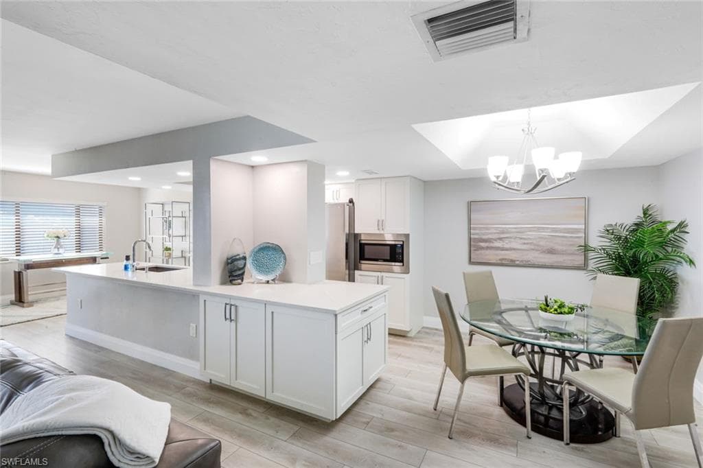 10951 Gulf Shore Dr 1202, Naples, FL 34108-8