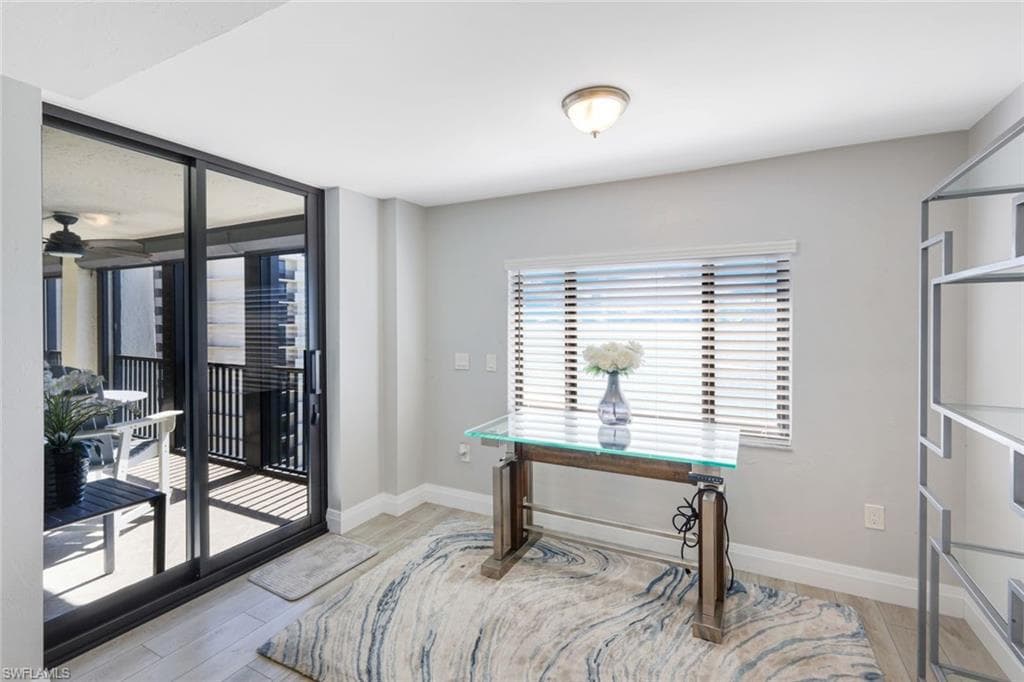 10951 Gulf Shore Dr 1202, Naples, FL 34108-9