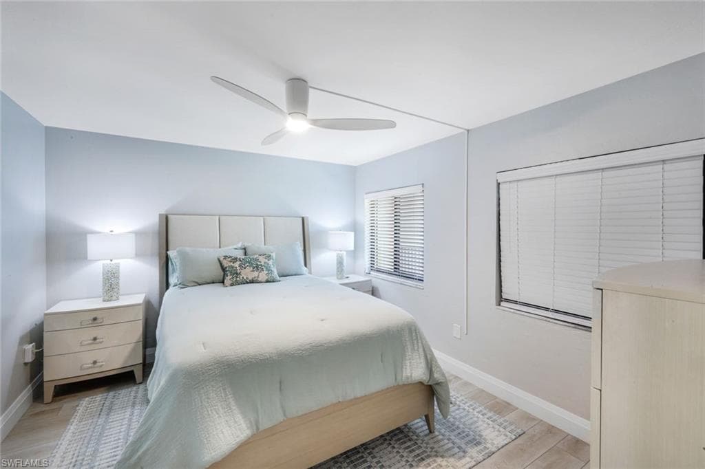 10951 Gulf Shore Dr 1202, Naples, FL 34108-12