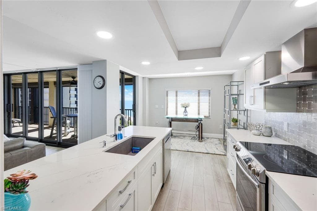 10951 Gulf Shore Dr 1202, Naples, FL 34108-5