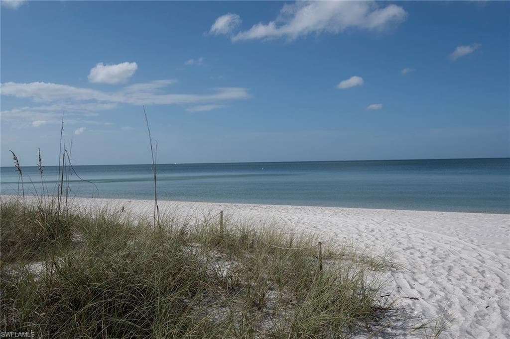 5037 Starfish Ave, Naples, FL 34103-10