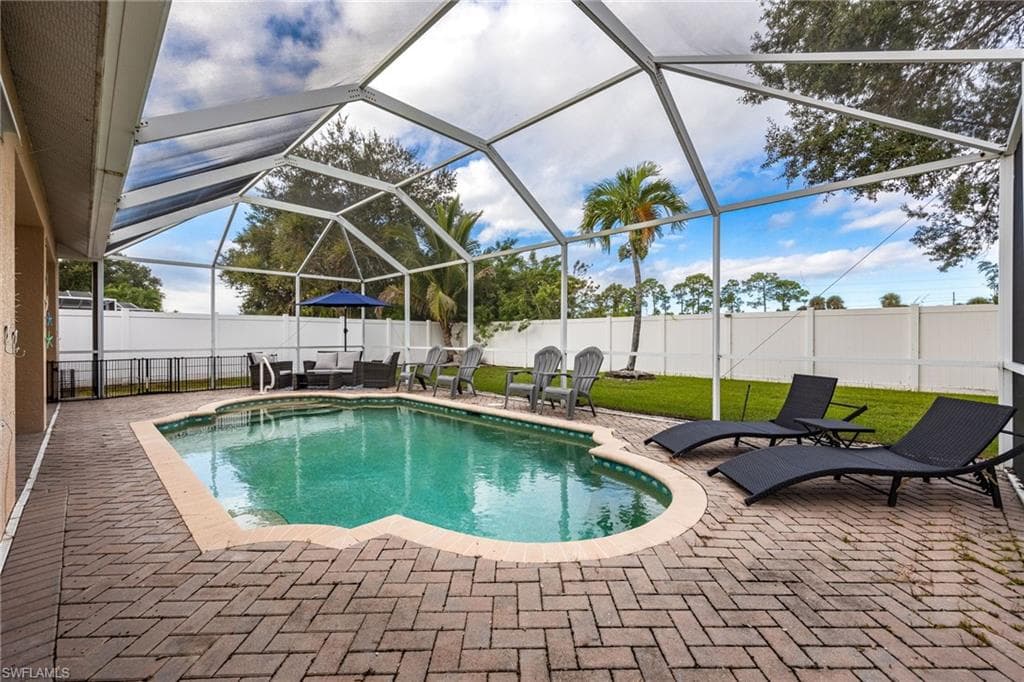 2939 Orange Grove Trl, Naples, FL 34120-28