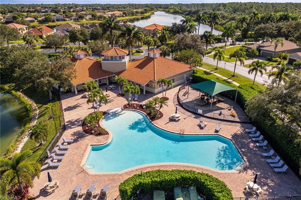 2939 Orange Grove Trl, Naples, FL 34120-45