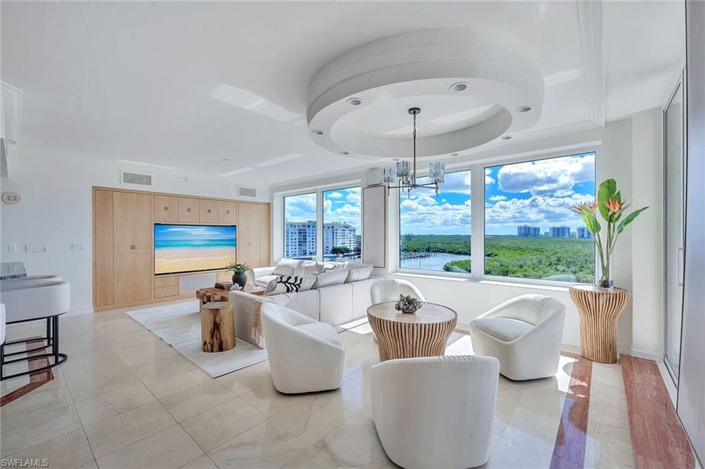 425 Dockside Dr 804, Naples, FL 34110-8