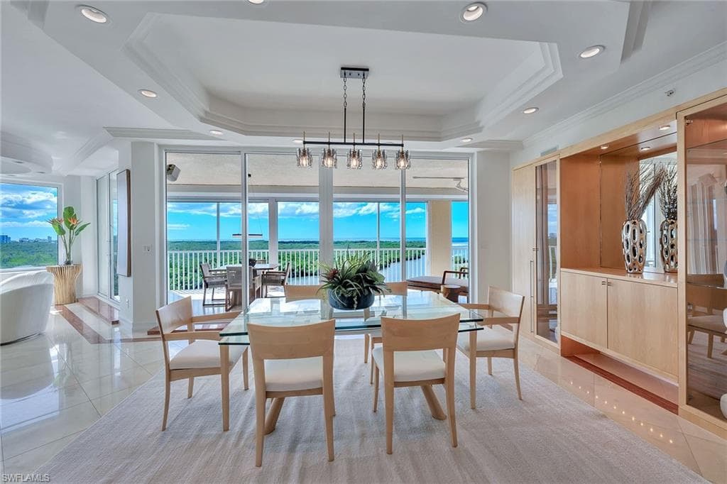 425 Dockside Dr 804, Naples, FL 34110-11