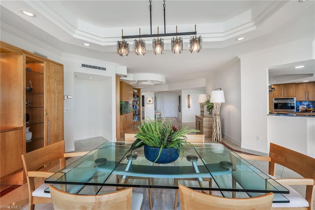 425 Dockside Dr 804, Naples, FL 34110-14