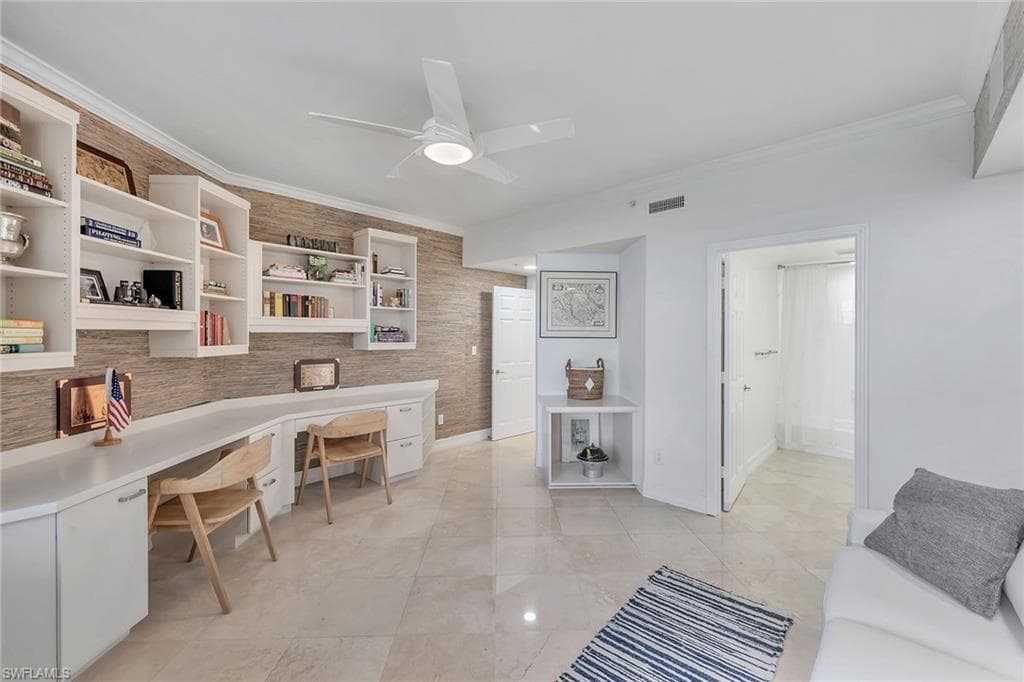 425 Dockside Dr 804, Naples, FL 34110-25