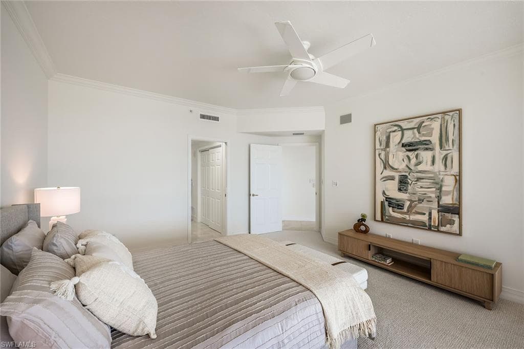 425 Dockside Dr 804, Naples, FL 34110-36