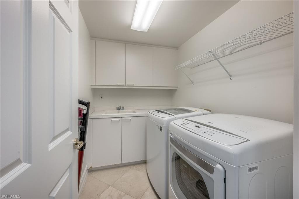 425 Dockside Dr 804, Naples, FL 34110-39