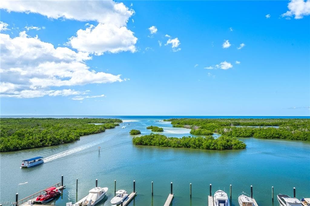 425 Dockside Dr 804, Naples, FL 34110-47