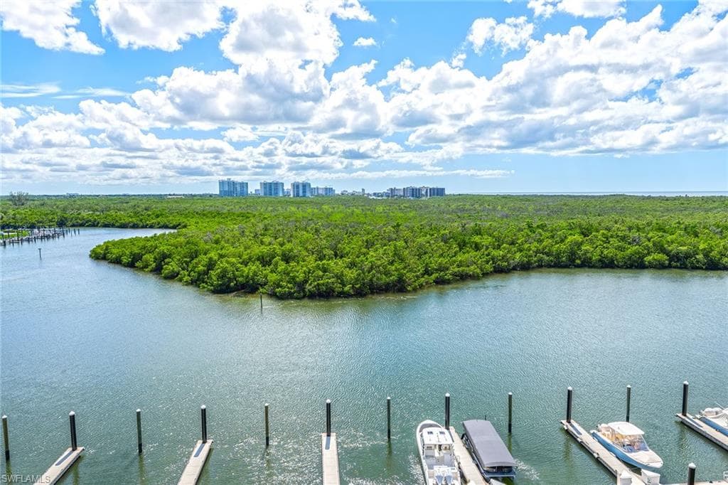 425 Dockside Dr 804, Naples, FL 34110-49