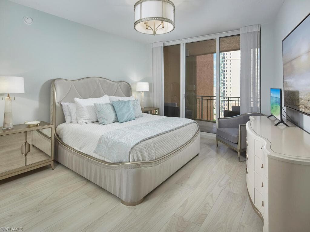 970 Cape Marco Dr 1207, Marco Island, FL 34145-22