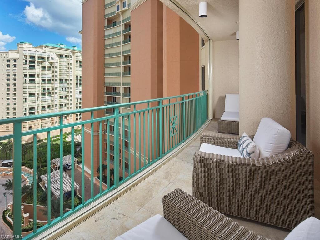 970 Cape Marco Dr 1207, Marco Island, FL 34145-24